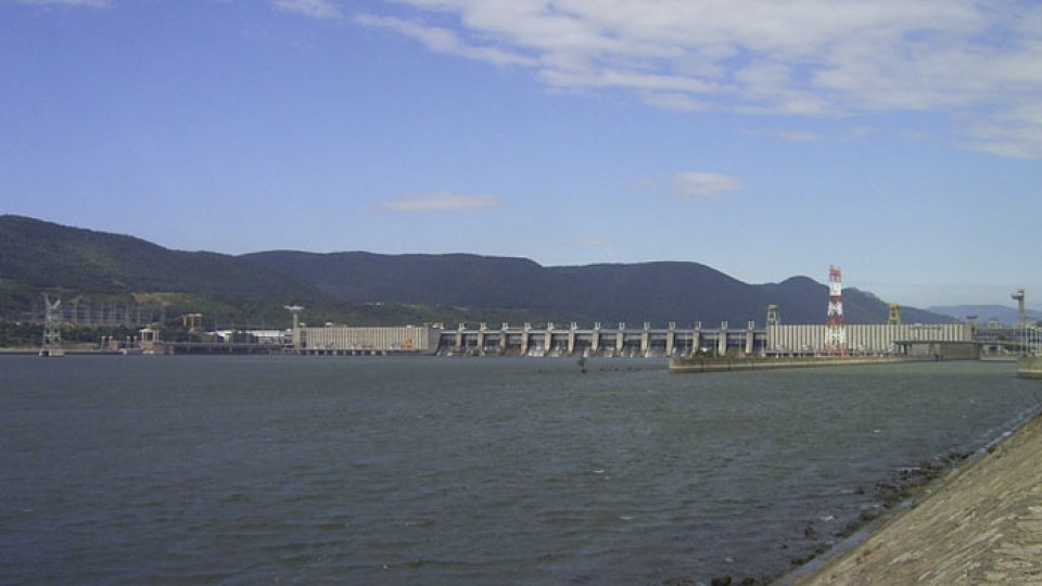 Hidroelectrica va reabilita deversoarele barajului de la Porţile de Fier I