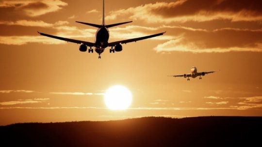 Transportul aerian global s-a redresat în 2023, ajungând aproape de nivelul din 2019
