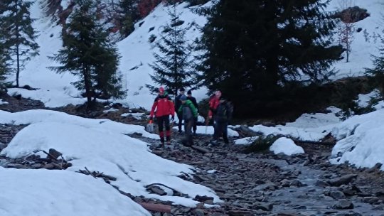 Un tânăr ucrainean a murit îngheţat în Munţii Maramureşului