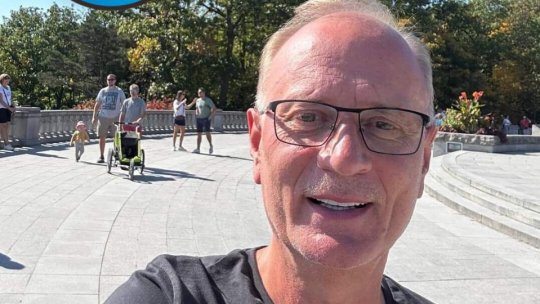 Toni Grecu: "Să fim veseli ca să nu fim triști", la Sala Radio