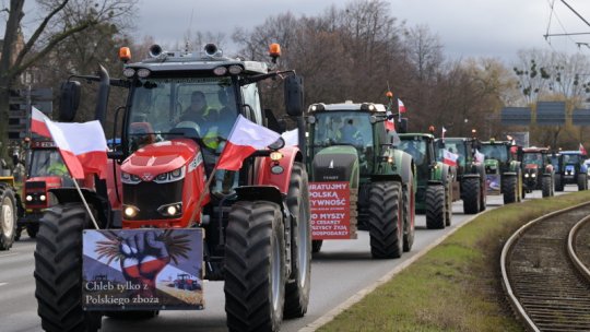 Sloganurile pro-Putin ale agricultorilor care protestează în Polonia "ar putea fi influenţate de agenţi ruşi"