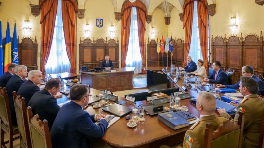 CSAT a dispus "măsuri de întărire a Forţelor Armate Române, inclusiv prin asigurarea cadrului legal adecvat"
