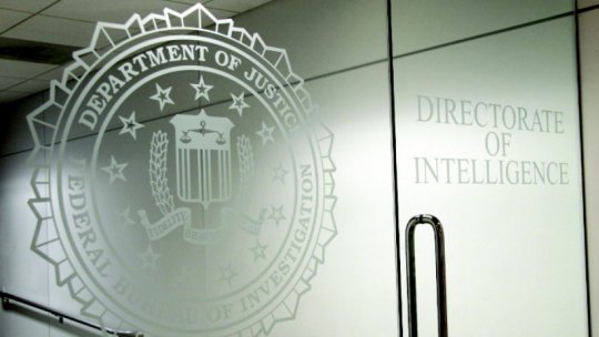 Directorul Biroului Federal de Investigaţii (FBI) a efectuat o vizită în România