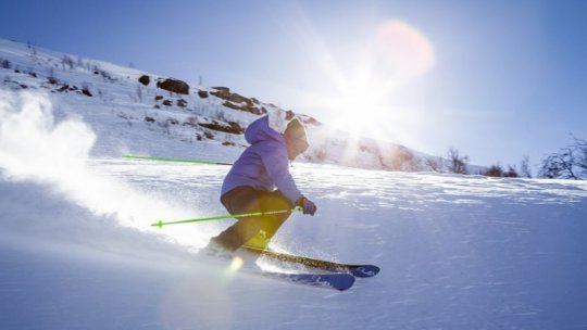 Două pârtii de schi din judeţul Covasna au fost închise din cauza încălzirii bruşte a vremii