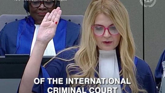 Şase noi judecători, între care românca Iulia Motoc, îşi încep de azi mandatele la Curtea Penală Internațională