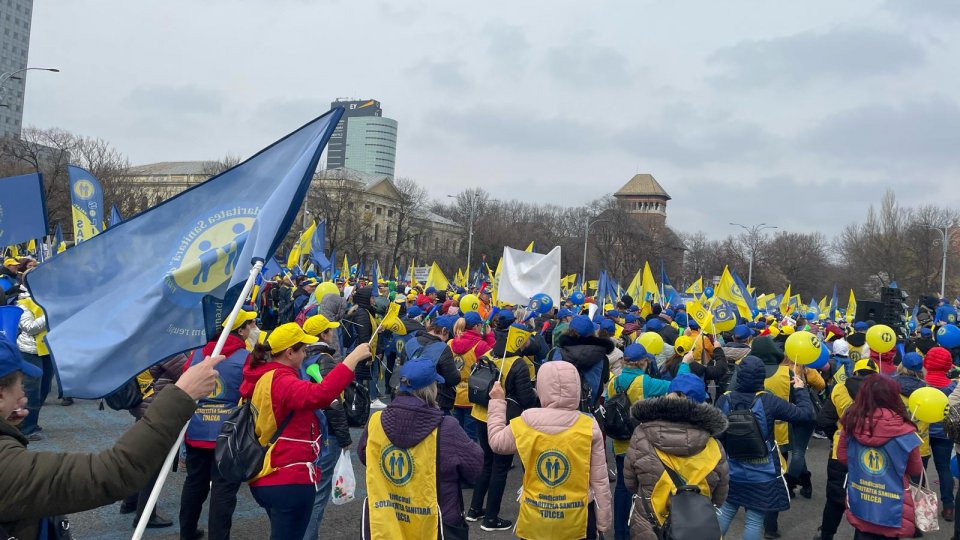 Sindicaliştii din sănătate avertizează că ar putea declanşa greva generală