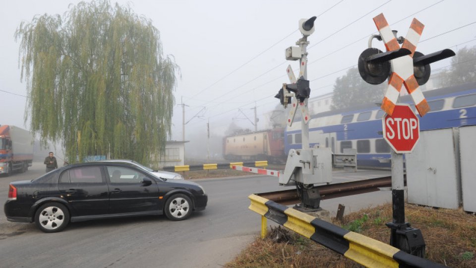 Lucrări de reparaţii la trecerea la nivel cu calea ferată la intersecția liniei de cale ferată Brăila-Galați cu DN2B