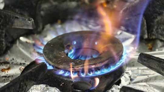 Guvernul a decis să modifice nivelul plafoanelor pentru producătorii de electricitate şi gaze naturale