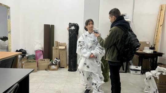 În Ucraina, cei ce nu sunt înrolați în armată dau o mână de ajutor militarilor de pe front