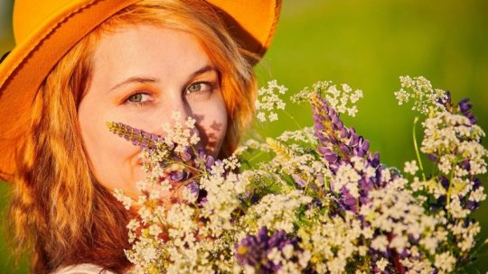 ”Este pentru prima dată când media salariilor la femei depăşeşte media salariilor la bărbaţi”