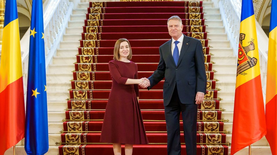Preşedinta Republicii Moldova, Maia Sandu, a fost primită de şeful statului român, Klaus Iohannis, şi premierul Marcel Ciolacu