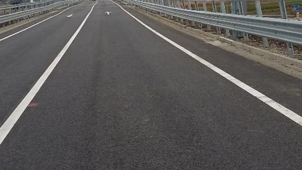 Încă 13 kilometri din Autostrada Bucureştiului vor fi deschişi la sfîrşitul lunii