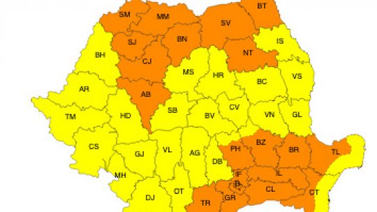 Avertizare de vânt şi vijelii în toată ţara
