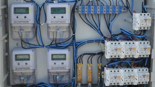 11.000 de români nu au acces la curent electric