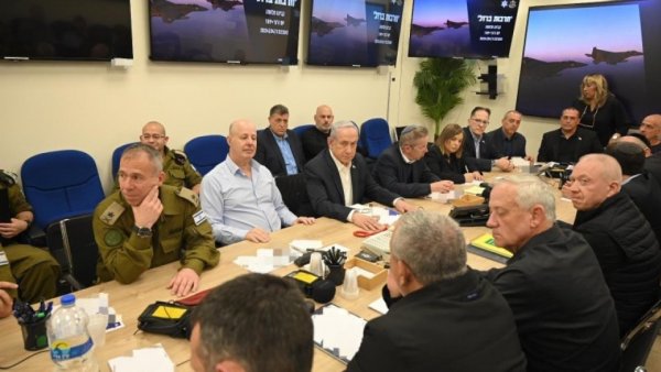 Cabinetul de război israelian se va întâlni din nou astăzi pentru a discuta despre un răspuns la atacul iranian
