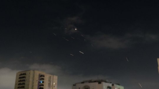 Reacţia Israelului la atacul Iranului se pare că va fi una moderată