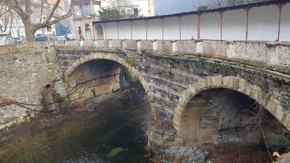 Refacerea podului de piatră din Băile Herculane a fost recepționată