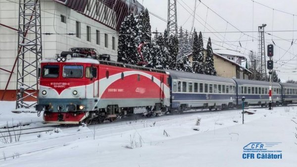 Petroșani: Trenuri oprite din cauza zăpezii
