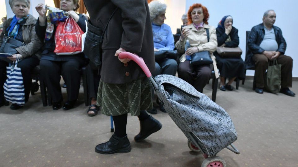Ministerul Muncii: Toate pensiile vor fi virate înainte de Sărbătorile Pascale