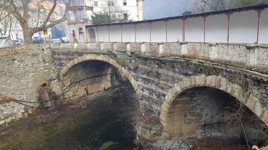 Turiştii trebuie să plătească o "taxă de staţiune" la Băile Herculane