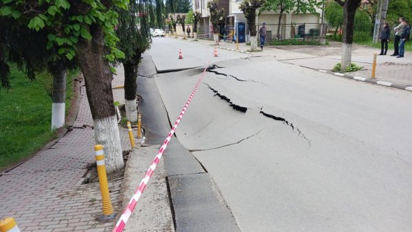 Surparea de la Slănic Prahova nu a fost cauzată de seisme