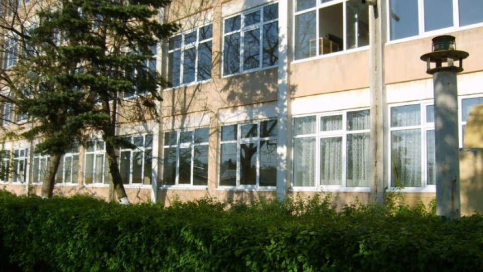 Tânărul care l-ar fi agresat pe un elev de la Colegiul Tehnic "Iuliu Maniu" din București a fost reţinut