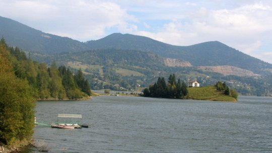 Cum îşi petrec românii minivacanţa de 1 Mai şi Paşte