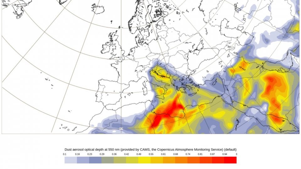 Revine praful saharian