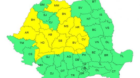ANM: Cod galben de furtuni în 20 de judeţe până la ora 22:00