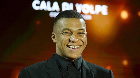 Kylian Mbappe desemnat cel mai bun fotbalist al anului de Globe Soccer
