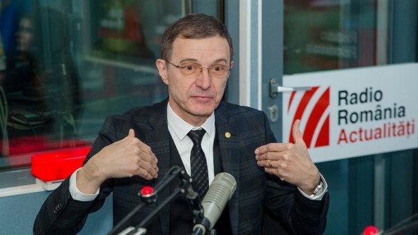 Ioan-Aurel Pop: Foarte puțini politicieni români sunt oameni de stat