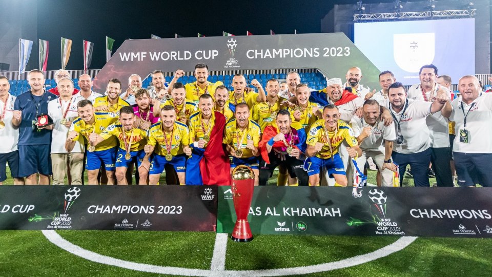 România încearcă „dubla” Euro - Mondial, la minifotbal