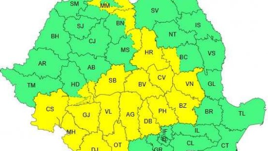 Cod galben de instabilitate atmosferică în 21 de județe. Sudul țării sub caniculă