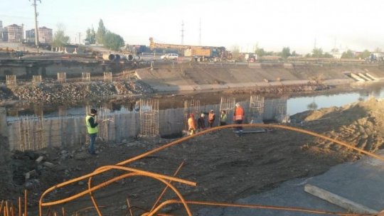 Angajatorii români se confruntă cu lipsa forţei de muncă autohtone