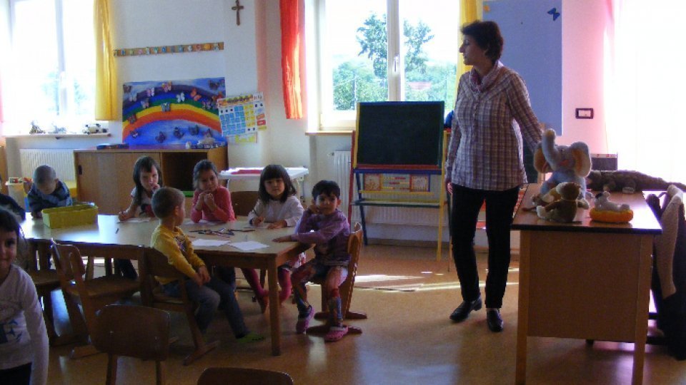 Copiii din mediul rural incluși în programul CODE Kids și-au îmbunătățit competențele sociale și tehnice