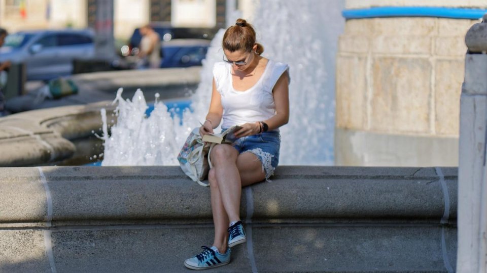 Recomandarea medicului: Până la 3-4 litri de lichide, zilnic, vara