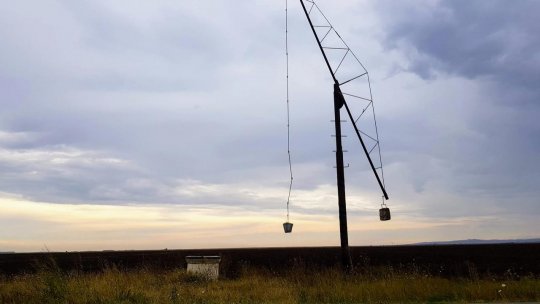 În sudul şi estul ţării unele fântâni au secat, iar în mai multe localităţi oamenii primesc apă cu porţia