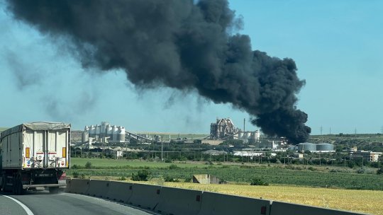 Incendiu cu degajare mare de fum în Medgidia, zona Partizani