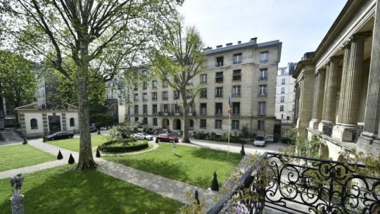 Românii ce locuiesc în regiunea pariziană sunt sfătuiţi să meargă către secţia de votare cea mai apropiată