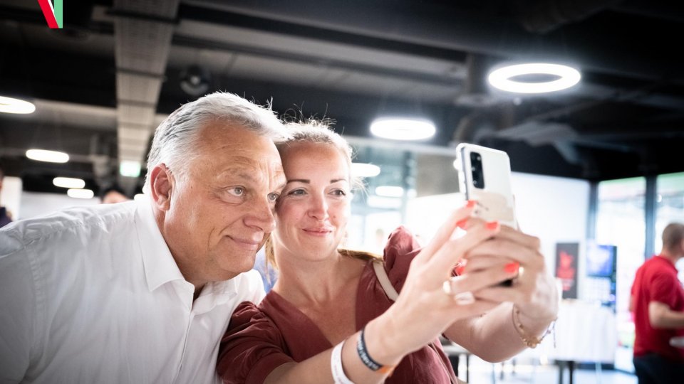 "Viktor Orbán revine în locul unde obişnuia să-şi ţină discursurile sale cele mai memorabile"