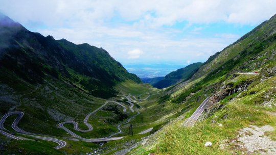 Pe Transfăgărăşan se circulă cu restricţii azi şi mâine