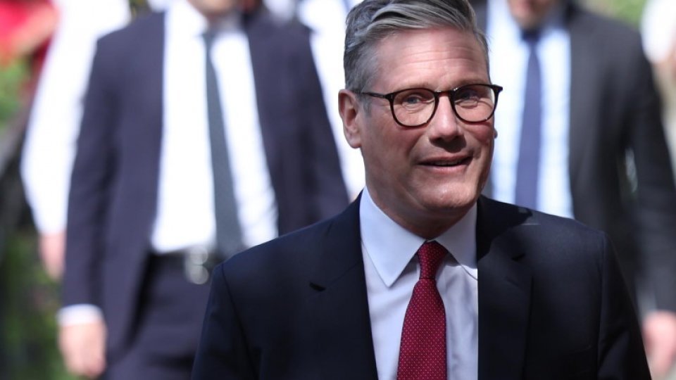 Noul premier britanic Keir Starmer prezintă în parlament pachetul de reforme destinate relansării economice a Regatului