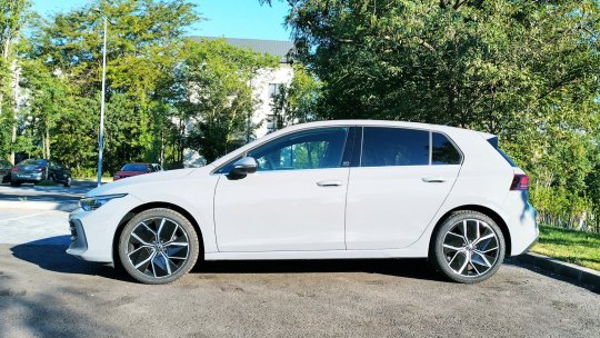 Probă de Drum - Volkswagen Golf 2024