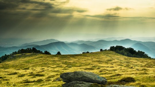 Un turist a murit după ce i s-a făcut rău într-o drumeţie în Masivul Vâlcan