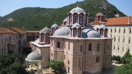 Poliţia a avizat o operaţiune de evacuare a unei mănăstiri de pe Muntele Athos