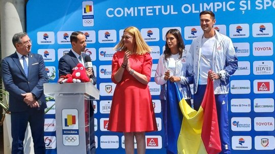 Canotorii Ionela şi Marius Cozmiuc, purtătorii drapelului României în deschiderea JO de la Paris