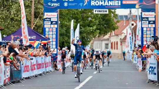 Neozeelandezul Lewis Bower s-a impus în etapa a treia a Micii Bucle
