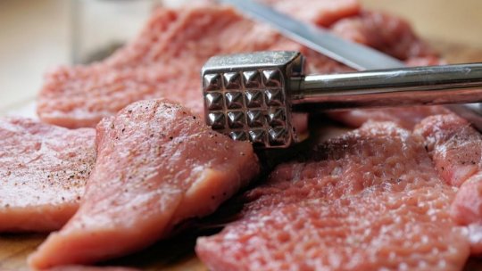 În primele 4 luni ale anului, am importat carne şi preparate din carne în valoare de aproape 600 de milioane de euro
