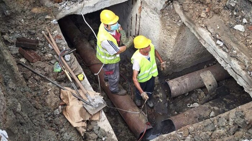 Termoenergetica: Sute de blocuri rămân fără apă caldă