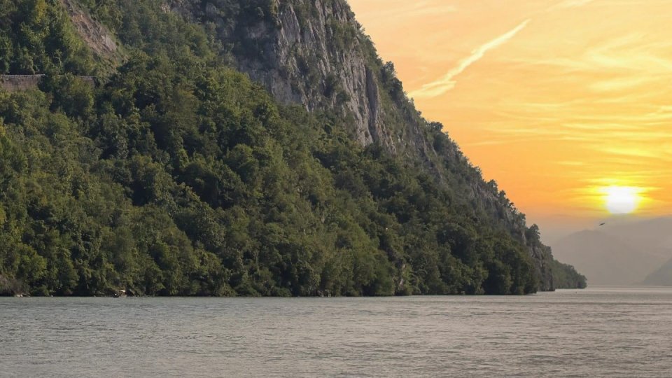 The Danube's flow at the entrance to the country continues to decrease